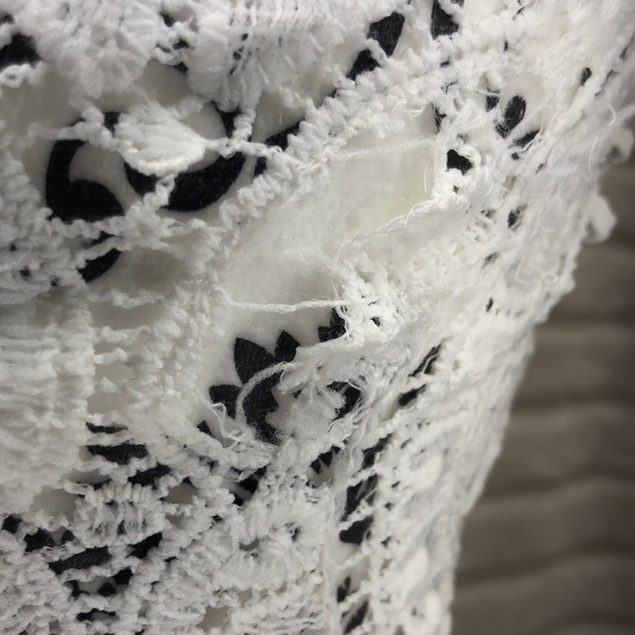 Nazz Couture white crochet turtleneck sleeveless dress. Size S. Minor flaws. - Picture 9 of 16